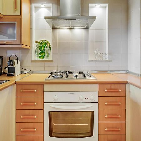 Golden 1 Bdr Flat W/ Balcony & Pool By Lovelystay Кабанаш-де-Тавіра Екстер'єр фото