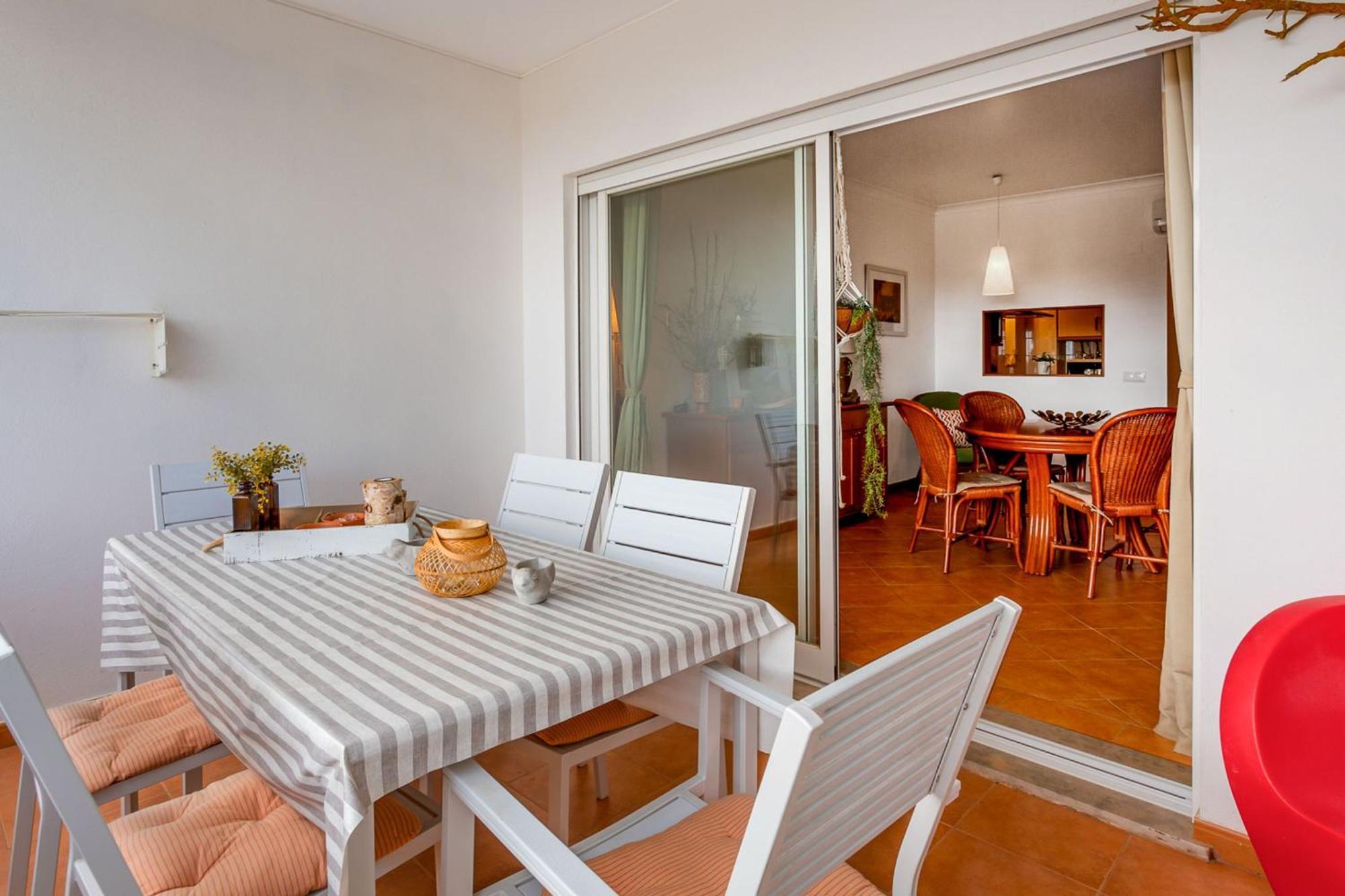 Golden 1 Bdr Flat W/ Balcony & Pool By Lovelystay Кабанаш-де-Тавіра Екстер'єр фото